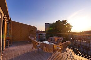 Redstone Hotel