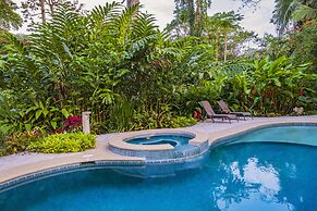 El Nido Jungle Lodge