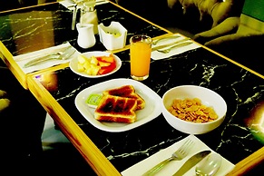 Royal Madero Inn