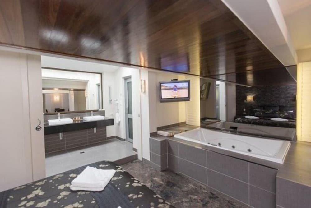 Central Park Motel