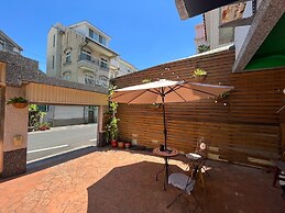 Alley Inn