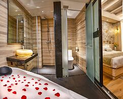 Arushi Boutique Hotel