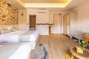 Arushi Boutique Hotel