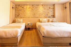 Arushi Boutique Hotel