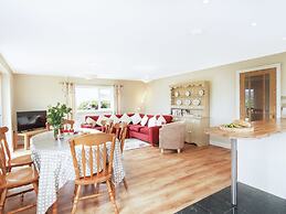 Coed Bolyn Lodge
