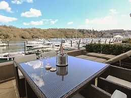 Quayside, Dart Marina