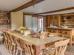 Manor Farm Barn