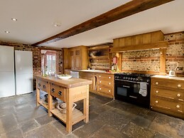 Manor Farm Barn