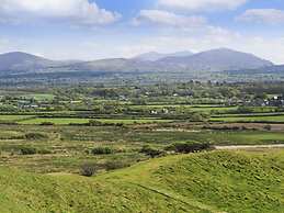 Hen Stabl Llandwrog
