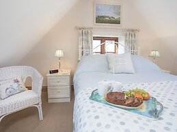 Hen Stabl Llandwrog