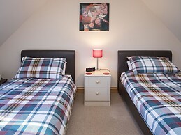 Hen Stabl Llandwrog