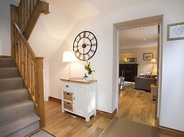 Hen Stabl Llandwrog