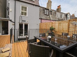 Harbourside House