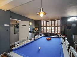 Harbourside House