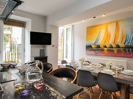 Harbourside House