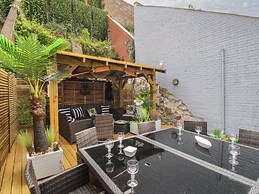 Harbourside House