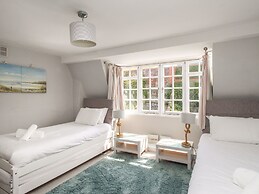 Harbourside House