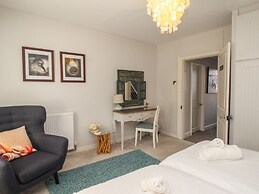 Harbourside House