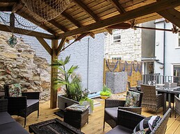 Harbourside House