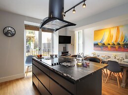 Harbourside House