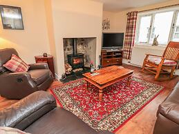 Magpie Cottage