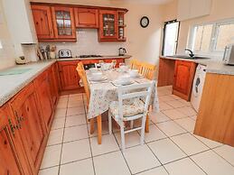 Magpie Cottage
