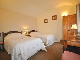 Follis Cottage