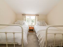 2 Hillside Cottages, Kirton