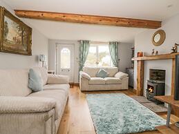 2 Hillside Cottages, Kirton