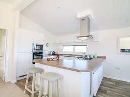 Ash Lodge