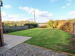 27 Whitegates