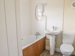 27 Whitegates