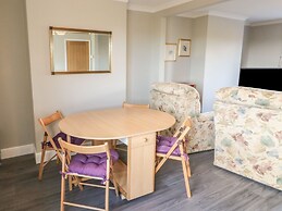 27 Whitegates