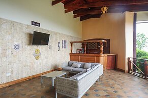 Gorilla Heights Lodge
