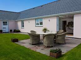 Lligwy Beach Cottage