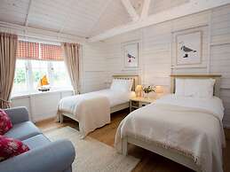 Lligwy Beach Cottage