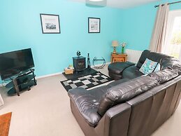 4 Hanbury Lodge