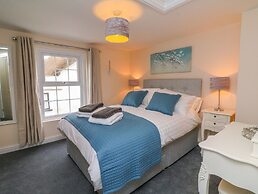Cedarwood Cottage