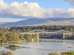 Manadwyn