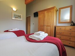 Lodge Sixty Six