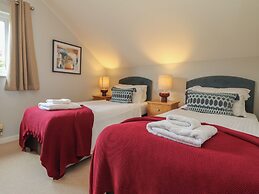 Lodge Sixty Six