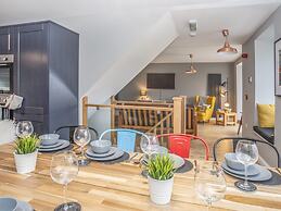 Cambrian House