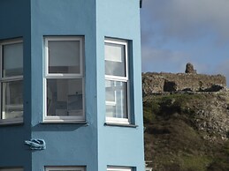 The Towers - Llyn