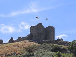 The Towers - Llyn