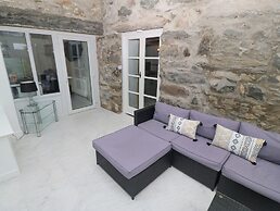 Morfa Lodge