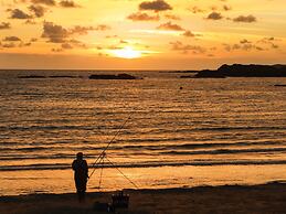 Tyn Towyn - Ty Glas Golau