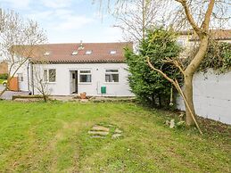 5 Cliff Lane