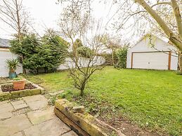 5 Cliff Lane