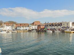 Newton's Cove View