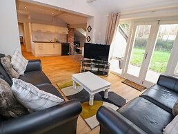 Commonwood Cottage